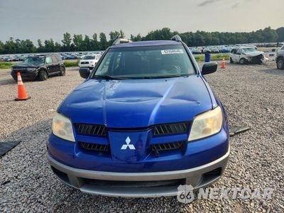 Piąte zdjęcie samochodu w środku: 2005 MITSUBISHI OUTLANDER LS VIN:JA4LZ31FX5U044718 - miniatura