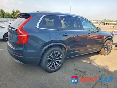 Trzecie zdjęcie samochodu z tyłu: 2022 VOLVO XC90 T5 MOMENTUM VIN:YV4102PK5N1849319 - miniatura