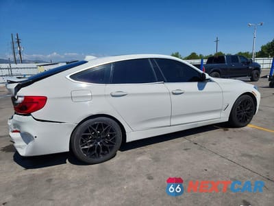 Trzecie zdjęcie samochodu z tyłu: 2017 BMW 330 XIGT VIN:WBA8Z9C3XHG826468 - miniatura