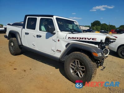 Czwarte zdjęcie samochodu z boku: 2026 JEEP GLADIATOR MOJAVE VIN:1C6RJTEG3TL151338 - miniatura