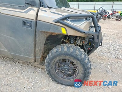 Zdjęcie 9 z 10 samochodu: 2023 POLARIS RANGER CREW XP 1000 UTILITY VEHICLE VIN:4XARSY997P8061205 - miniatura