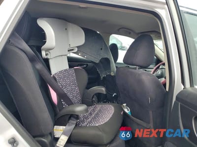 Zdjęcie 11 z 13 samochodu: 2016 NISSAN ROGUE S VIN:JN8AT2MVXGW146298 - miniatura