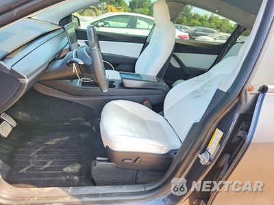 Zdjęcie 7 z 13 samochodu: 2021 TESLA MODEL Y VIN:5YJYGAEE0MF228239 - miniatura