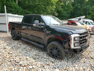 Czwarte zdjęcie samochodu z boku: 2024 FORD F250 SUPER DUTY VIN:1FT8W2BN6RED95985 - miniatura