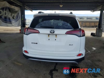 Zdjęcie 6 z 12 samochodu: 2018 TOYOTA RAV4 XLE VIN:2T3WFREV5JW412638 - miniatura