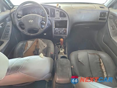 Zdjęcie 8 z 12 samochodu: 2004 HYUNDAI ELANTRA GLS VIN:KMHDN46D84U916245 - miniatura