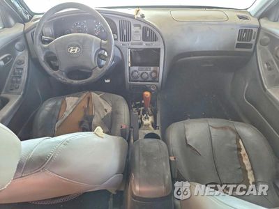 Zdjęcie 8 z 12 samochodu: 2004 HYUNDAI ELANTRA GLS VIN:KMHDN46D84U916245 - miniatura