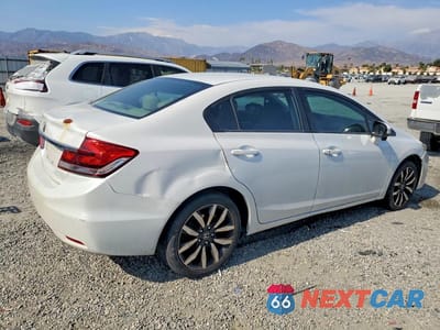 Trzecie zdjęcie samochodu z tyłu: 2015 HONDA CIVIC EXL VIN:19XFB2F95FE244667 - miniatura