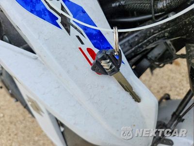 Zdjęcie 8 z 9 samochodu: 2019 SUZUKI GSX-S750 M VIN:JS1C533D1K7100076 - miniatura