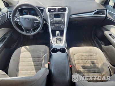 Zdjęcie 8 z 12 samochodu: 2016 FORD FUSION S VIN:3FA6P0G76GR109507 - miniatura