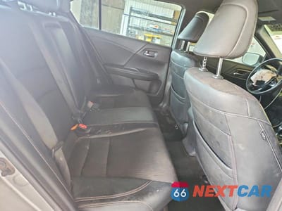 Zdjęcie 10 z 13 samochodu: 2016 HONDA ACCORD SPORT VIN:1HGCR2F51GA171475 - miniatura
