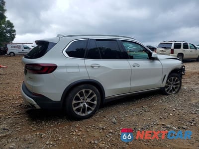 Trzecie zdjęcie samochodu z tyłu: 2021 BMW X5 SDRIVE 40I VIN:5UXCR4C01M9D80927 - miniatura