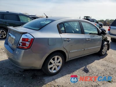 Trzecie zdjęcie samochodu z tyłu: 2011 NISSAN SENTRA 2.0 VIN:3N1AB6AP4BL686520 - miniatura