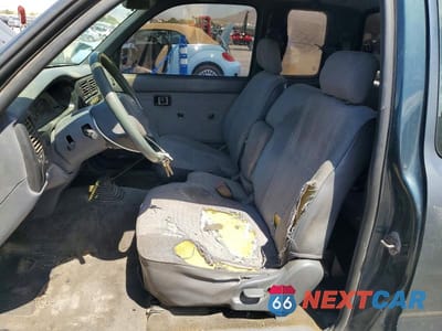 Zdjęcie 7 z 12 samochodu: 1996 TOYOTA TACOMA XTRACAB VIN:4TAVL52N4TZ145606 - miniatura