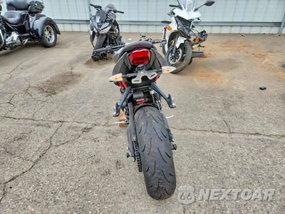 Czwarte zdjęcie samochodu z boku: 2015 TRIUMPH MOTORCYCLE STREET TRIPLE R VIN:SMTL03NE1FT671396 - miniatura