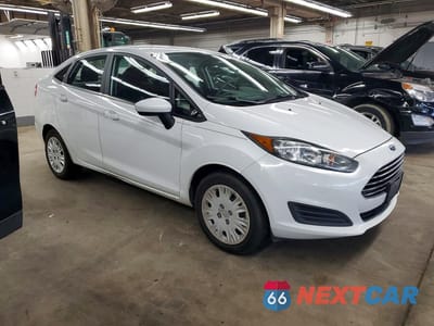 Czwarte zdjęcie samochodu z boku: 2015 FORD FIESTA S VIN:3FADP4AJ8FM202995 - miniatura