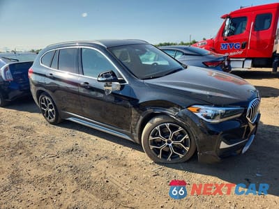 Czwarte zdjęcie samochodu z boku: 2022 BMW X1 XDRIVE28I VIN:WBXJG9C05N5V28856 - miniatura