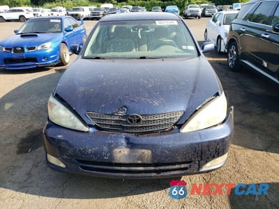 Piąte zdjęcie samochodu w środku: 2003 TOYOTA CAMRY XLE VIN:4T1BE30K53U664865 - miniatura