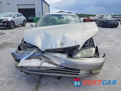 Piąte zdjęcie samochodu w środku: 1997 LEXUS ES 300 VIN:JT8BF22G4V0062021 - miniatura