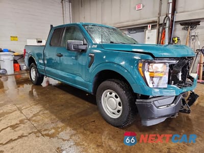Czwarte zdjęcie samochodu z boku: 2023 FORD F150 SUPER CAB VIN:1FTFX1E56PKD78189 - miniatura
