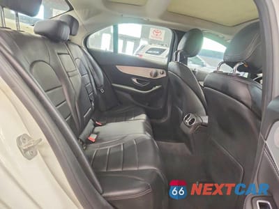 Zdjęcie 10 z 12 samochodu: 2015 MERCEDES-BENZ C 300 4MATIC VIN:55SWF4KB8FU095267 - miniatura