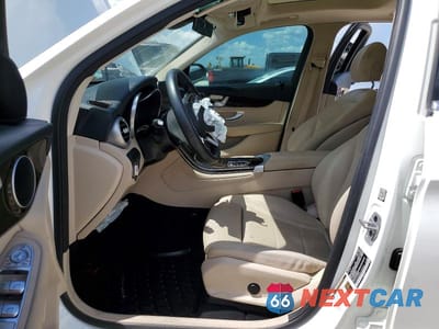 Zdjęcie 7 z 13 samochodu: 2022 MERCEDES-BENZ GLC 300 VIN:W1N0G8DB5NV399805 - miniatura
