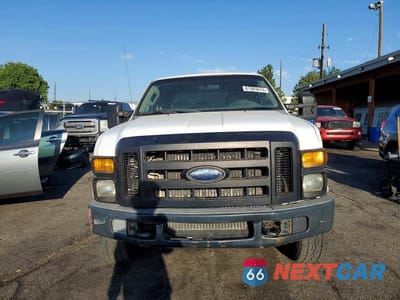 Piąte zdjęcie samochodu w środku: 2008 FORD F350 SRW SUPER DUTY VIN:1FTSW31R78EE32881 - miniatura