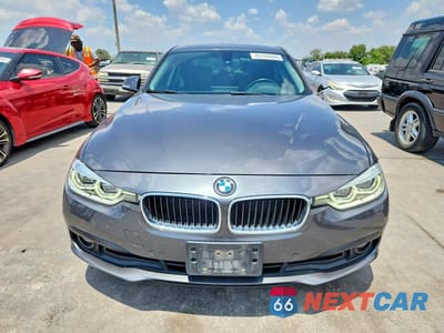 Piąte zdjęcie samochodu w środku: 2017 BMW 320 XI VIN:WBA8E5G58HNU41986 - miniatura