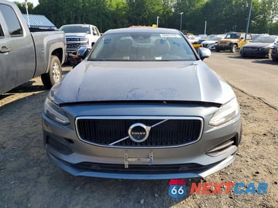Piąte zdjęcie samochodu w środku: 2018 VOLVO S90 T6 MOMENTUM VIN:LVY992MK8JP020423 - miniatura