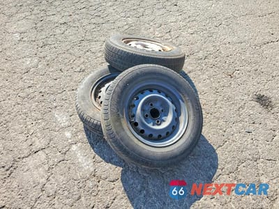 Zdjęcie 12 z 13 samochodu: 2000 HYUNDAI ACCENT L VIN:KMHCF35G7YU039171 - miniatura