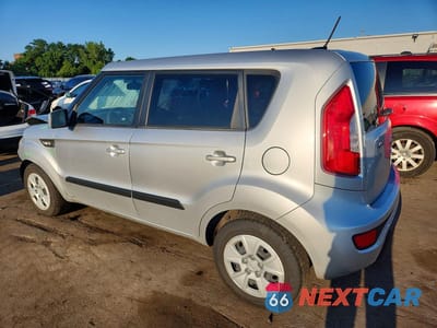 Drugie zdjęcie samochodu z przodu: 2012 KIA SOUL BASE VIN:KNDJT2A51C7383847 - miniatura