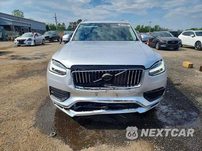 Piąte zdjęcie samochodu w środku: 2022 VOLVO XC90 T6 MOMENTUM VIN:YV4A22PK6N1862557 - miniatura