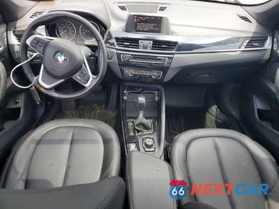 Zdjęcie 8 z 12 samochodu: 2016 BMW X1 XDRIVE28I VIN:WBXHT3Z31G4A48138 - miniatura
