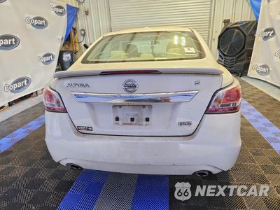 Zdjęcie 6 z 12 samochodu: 2015 NISSAN ALTIMA 2.5 S VIN:1N4AL3AP6FN920807 - miniatura