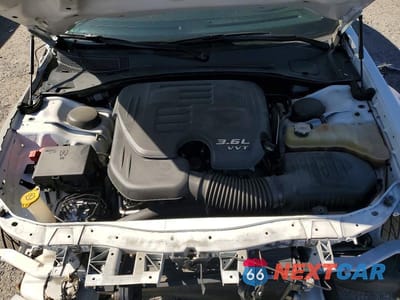 Zdjęcie 11 z 13 samochodu: 2019 CHRYSLER 300 TOURING VIN:2C3CCAAG1KH590427 - miniatura