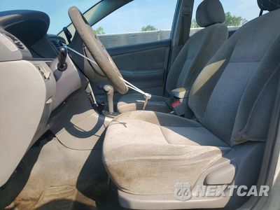 Zdjęcie 7 z 12 samochodu: 2004 TOYOTA COROLLA CE VIN:2T1BR32E64C307452 - miniatura
