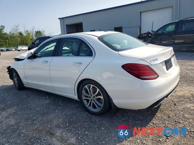 Drugie zdjęcie samochodu z przodu: 2015 MERCEDES-BENZ C 300 VIN:55SWF4JB5FU068657 - miniatura