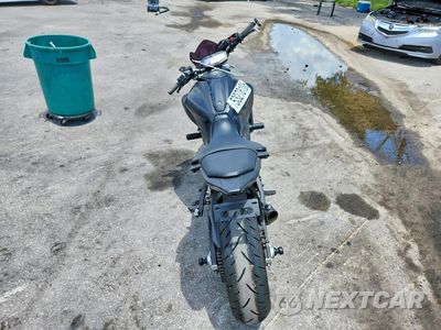 Czwarte zdjęcie samochodu z boku: 2015 YAMAHA FZ07 VIN:JYARM06E5FA003439 - miniatura