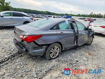 Trzecie zdjęcie samochodu z tyłu: 2013 HYUNDAI SONATA GLS VIN:5NPEB4AC4DH680882 - miniatura