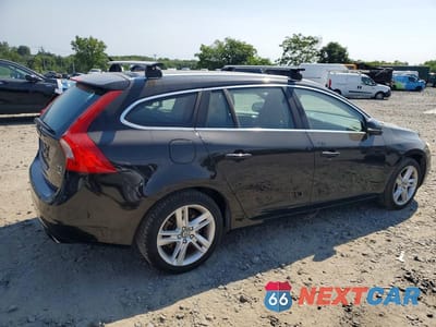 Trzecie zdjęcie samochodu z tyłu: 2015 VOLVO V60 PREMIER+ VIN:YV1612SC7F1213387 - miniatura