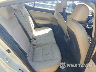 Zdjęcie 10 z 12 samochodu: 2017 HYUNDAI ELANTRA SE VIN:5NPD74LF2HH088150 - miniatura