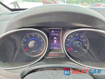 Zdjęcie 9 z 13 samochodu: 2013 HYUNDAI SANTA FE SPORT 2.0T VIN:5XYZWDLA4DG033570 - miniatura