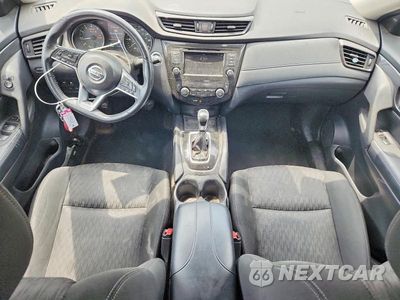 Zdjęcie 8 z 14 samochodu: 2019 NISSAN ROGUE SV VIN:KNMAT2MT6KP518989 - miniatura