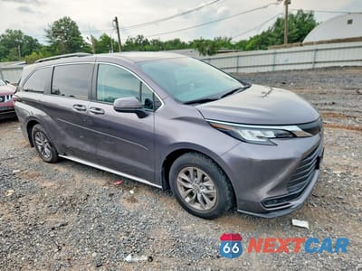 Czwarte zdjęcie samochodu z boku: 2023 TOYOTA SIENNA LE VIN:5TDKRKEC0PS138240 - miniatura