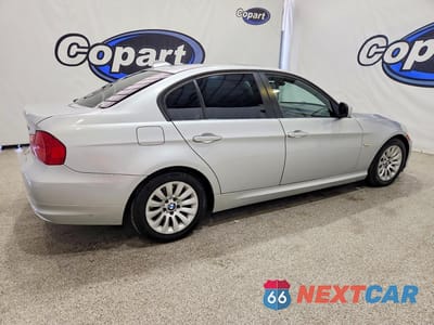 Trzecie zdjęcie samochodu z tyłu: 2009 BMW 328 I SULEV VIN:WBAPH53509A433916 - miniatura