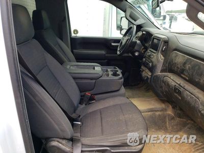 Zdjęcie 8 z 12 samochodu: 2021 CHEVROLET SILVERADO BOX TRUCK VIN:1GB3YSEY4MF236755 - miniatura