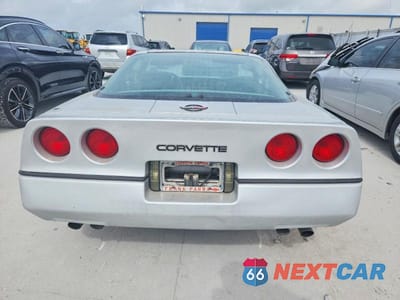 Zdjęcie 10 z 12 samochodu: 1985 CHEVROLET CORVETTE VIN:1G1YY0781F5132759 - miniatura