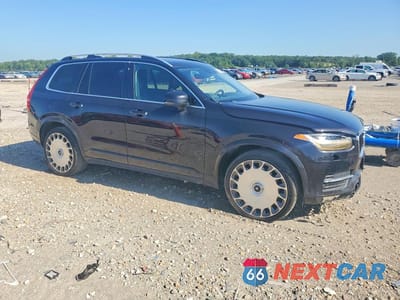 Czwarte zdjęcie samochodu z boku: 2016 VOLVO XC90 T6 VIN:YV4A22PK5G1083458 - miniatura