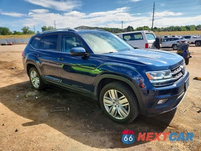 Czwarte zdjęcie samochodu z boku: 2019 VOLKSWAGEN ATLAS SE VIN:1V2UR2CA3KC612118 - miniatura