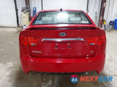 Zdjęcie 6 z 12 samochodu: 2013 KIA FORTE EX VIN:KNAFU4A27D5666204 - miniatura